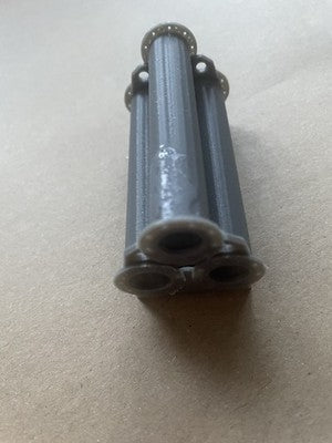 OO Gauge Set Of Three Drainage Pipes With Bogey Trestle.