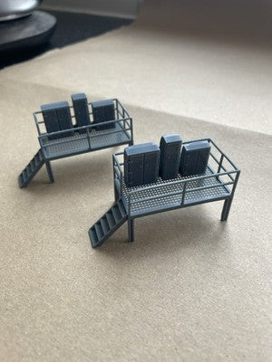 OO Gauge 2 x Raised Electrical Box Gantryâs