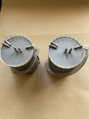 OO Gauge Pair of Detailed Industrial Fuel Tanks