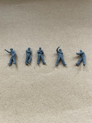 OO Gauge Five Rail workers - Unpainted