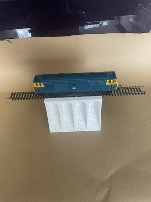 OO Gauge *NEW* single Viaduct Supporting Wall.